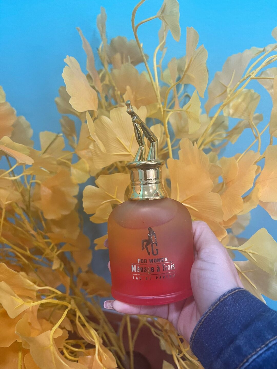 PERFUME PIERNAS